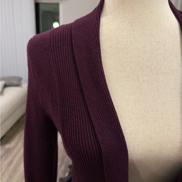 89th & MADISON | Purple Cardigan with Ribbed Detailing Small - Picture 3 of 4